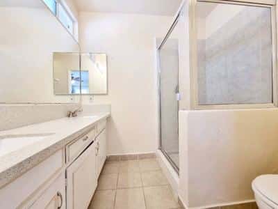 private room for rent near UCLA 3
