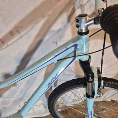 Specialized Hotrock Bike 24 inch wheels 7