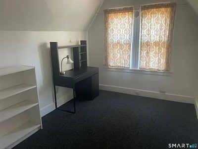 Great 2 bedroom 1 bathroom apartment for rent 2
