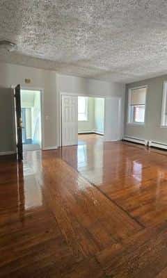 2Bdrm in the Heart of Wooster Square 1