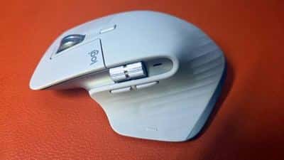 Logitech MX Master 3S for Mac Performance Wireless Computer Mouse 1