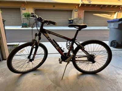 Trek 3500 mountain bike 1