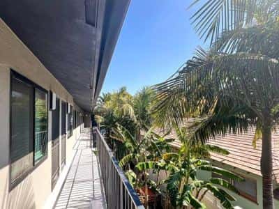 One Bedroom Apt! Available Now! $1,500 Visa Gift Card Special! 5