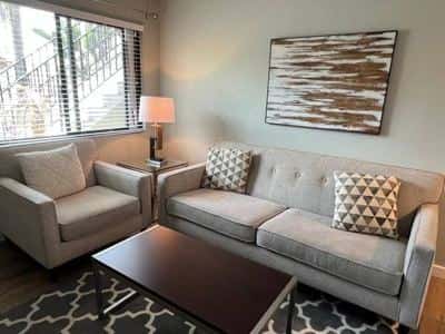 One Bedroom Apt! Available Now! $1,500 Visa Gift Card Special! 6