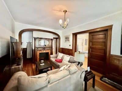 1 bdr + home office in 2 bdr (available 9/1) 4