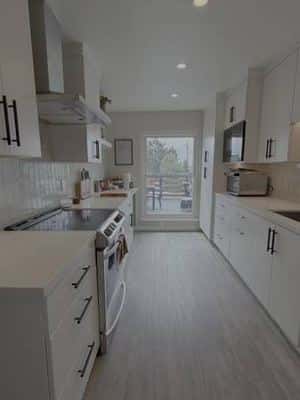 Private Bed & Bath in a Penthouse 4