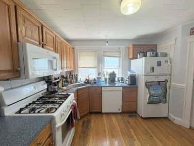 Great Value, 4Bed 2Full Bath Duplex, AC, Deck & Yard, September 1st 7