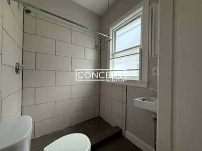 No Fee 1BR in Harvard Square, Cambridge — $2,700 — Laundry in Building 8