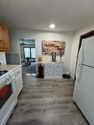 FURNISHED TWO BDRM AV NOW ONE CAR PKG 8