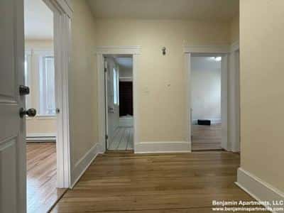 Huntington Ave 2 Bed - Perfect for NEU / Longwood Med - Hot Water Incl 3