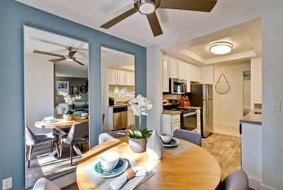 Garden Views, Relaxing Spa, Mirrored Wardrobe Doors, Mini Park 7