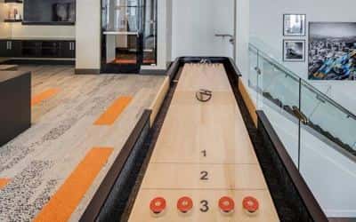 1 BR w/Den Layout, Garage Parking & Pet-Friendly Zone! 5