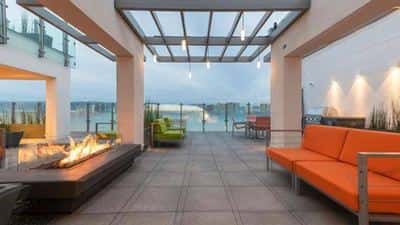 1 BR w/Den Layout, Garage Parking & Pet-Friendly Zone! 7