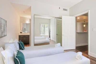 Roof-Top Jacuzzi, Soothing Spa, Fully Equipped Kitchens 6