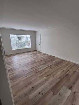 Remodeled, light Fflled 1 bed, 1 bath in heart of WEHO 2