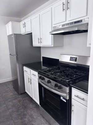 Remodeled, light Fflled 1 bed, 1 bath in heart of WEHO 5