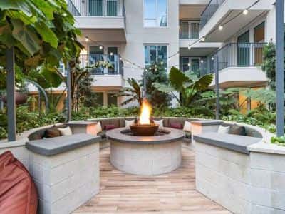 Available Now! 3 Bedroom Apartments at Modera Argyle 4