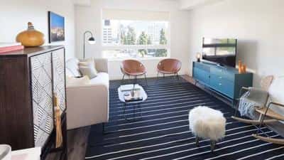 Lease Now at Axis DTLA! 7