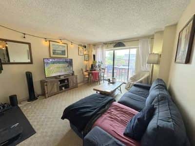 Large & Sunny 1Bed w/Balcony, Central AC, Parking, Rooftop Pool & Gym 1