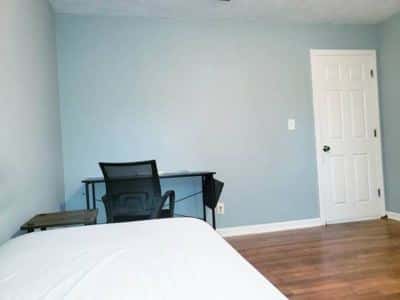 Nice Furnished Room nr Shops, T to BU, NEU, Downtown, C/A, Pool, 9/1 4