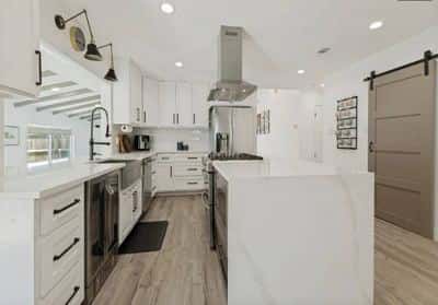 Fully Furnished Room with Private Bathroom 4