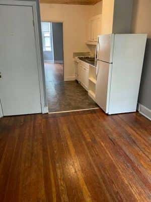 2 Bedroom Charles Village 5