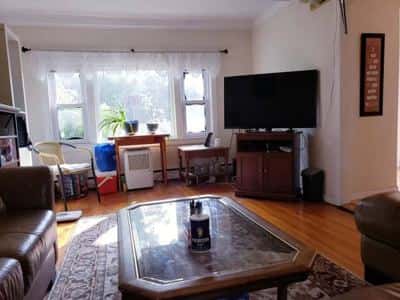 Bright Room nr Bus59, 2 Mile to D-line T, Incl Utilities/WiFi/Parking 7