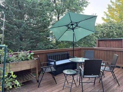 Spacious 3 Bed, 2.5 Bath Townhouse – Ideal for Students & Professors | 7