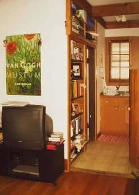 Available July 24th-1 Bedroom apartment in quiet older building in Ker 6