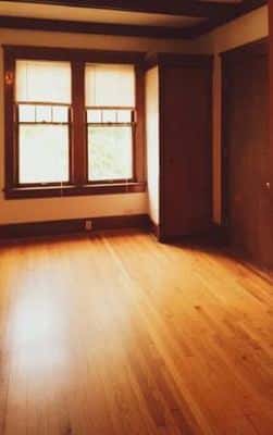Available July 24th-1 Bedroom apartment in quiet older building in Ker 3