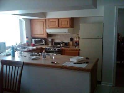 Available Aug. 20th-Charming 1 bedroom apartment in quiet building - O 8