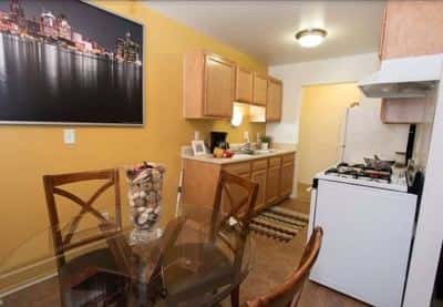 Oversized Closets, Laundry Facility, Gas Range 6