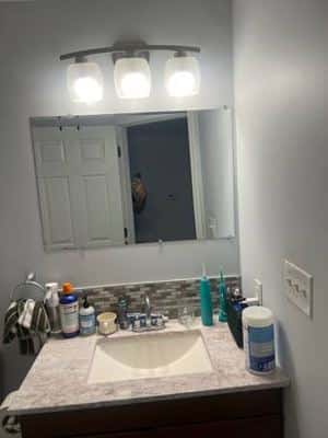 Bedroom and office for rent in Medford, MA 8