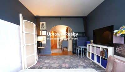 Sunny, Pet Friendly Apartment In Coolidge Corner for 8/1 4