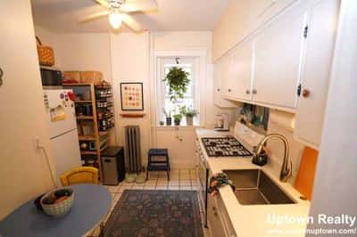 Nice Pet Friendly 2 Bedroom Apartment In Coolidge Corner for 8/1/26 5