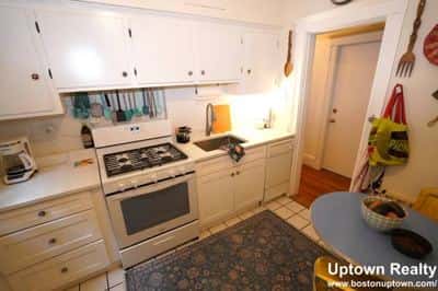 Nice Pet Friendly 2 Bedroom Apartment In Coolidge Corner for 8/1/26 6