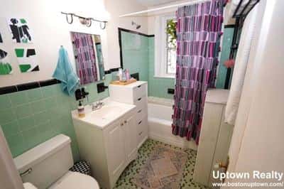 Nice Pet Friendly 2 Bedroom Apartment In Coolidge Corner for 8/1/26 4