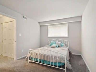 1 BD, Gas Range, Window Coverings 4
