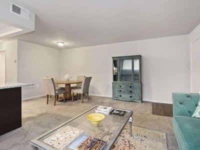 1 BD, Gas Range, Window Coverings 3
