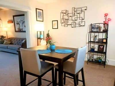 Furn. master bdrm Flat share avail AUG 15  lots of light (san jose dow 1