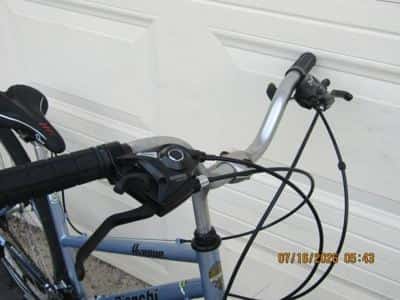 BIANCHI Avenue;5' to 5'3";many new parts;hybrid/comfort;city/commuter 7