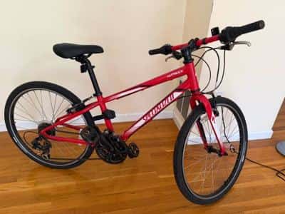 24” HotRock Specialized Bike 1