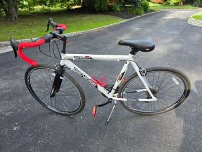 Genesis Sabre 700 56 cms for sale 1