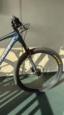 Specialized Chisel Comp 2025/2026 Mountain Bike - Large - Perfect cond 6