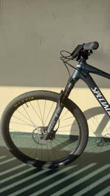 Specialized Chisel Comp 2025/2026 Mountain Bike - Large - Perfect cond 2