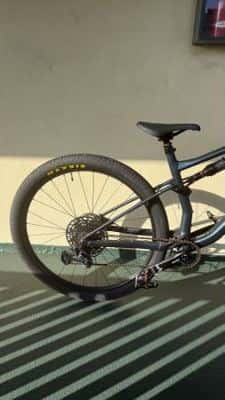 Specialized Chisel Comp 2025/2026 Mountain Bike - Large - Perfect cond 5