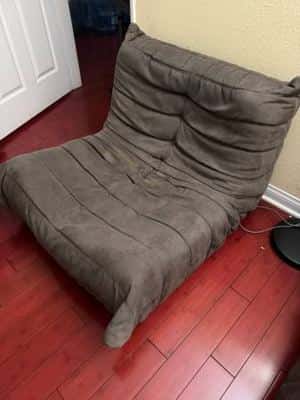 LOUNGE SOFAS 5
