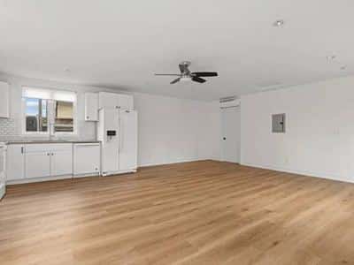 Bright and updated 1 bedroom, 1 bathroom home 4
