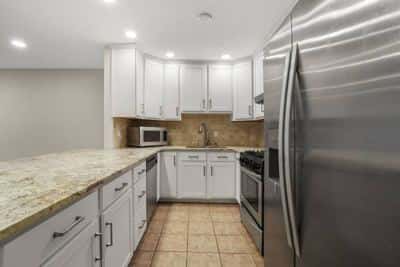 Beautiful South End Apartment with Private Patio & Two Parking Spaces 5