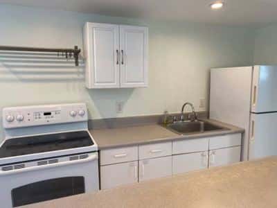 Looking for responsible roommate/ Big Brother type person 5